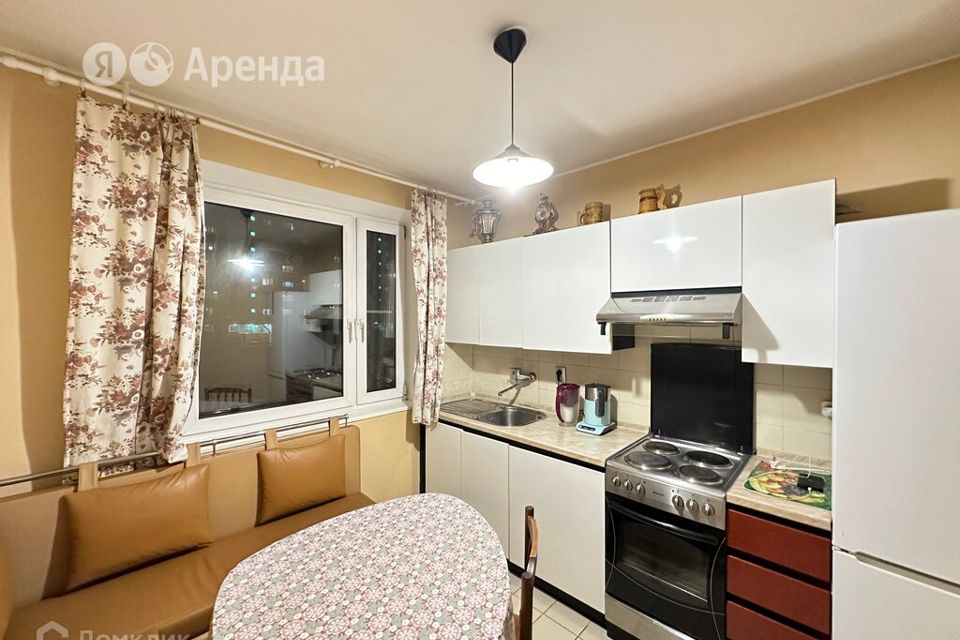 Сдаётся 2-комнатная квартира, 55 м²