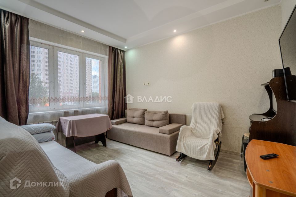 Продаётся 1-комнатная квартира, 44.8 м²