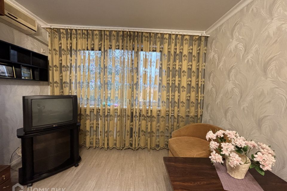 Сдаётся 1-комнатная квартира, 39 м²