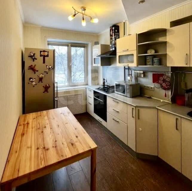Продаётся 2-комнатная квартира, 43.8 м²