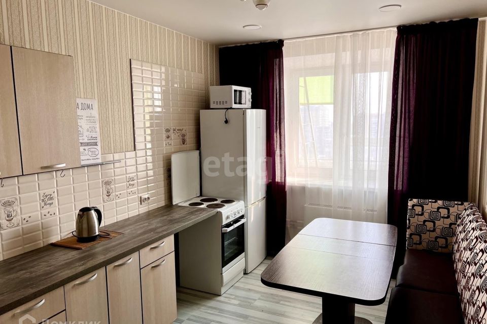 Сдаётся 1-комнатная квартира, 40 м²