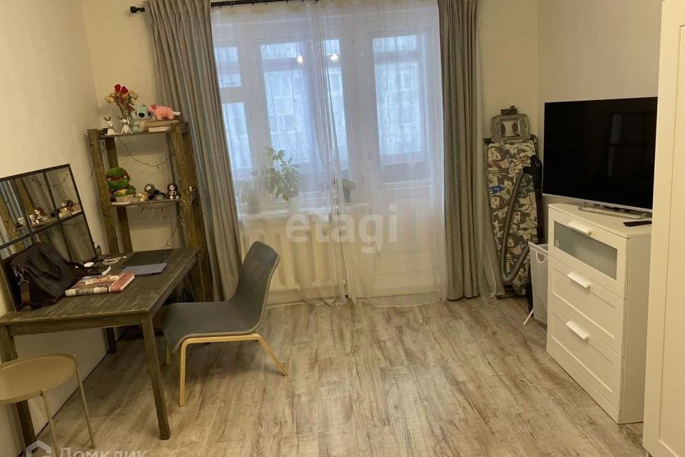 Продаётся 1-комнатная квартира, 38 м²