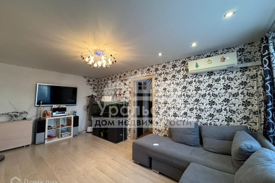 Продаётся 4-комнатная квартира, 62 м²