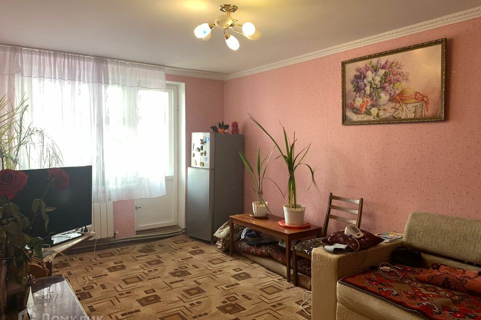 Продаётся 3-комнатная квартира, 64.5 м²