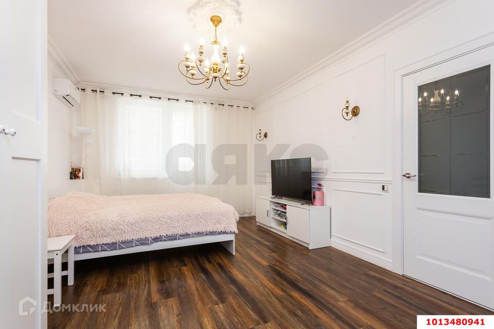 Продаётся 1-комнатная квартира, 49.9 м²