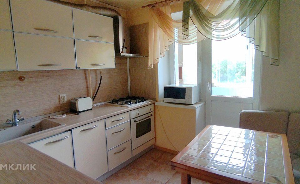 Продаётся 3-комнатная квартира, 67.8 м²