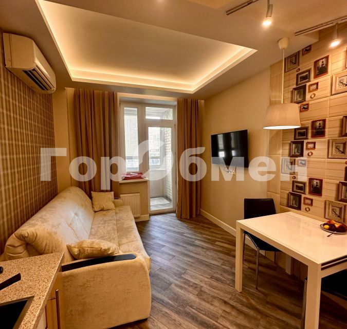 Продаётся 1-комнатная квартира, 53 м²