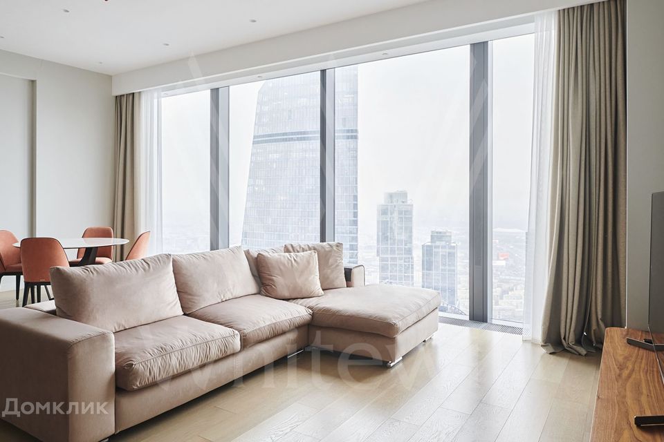 Продаётся 1-комнатная квартира, 79 м²