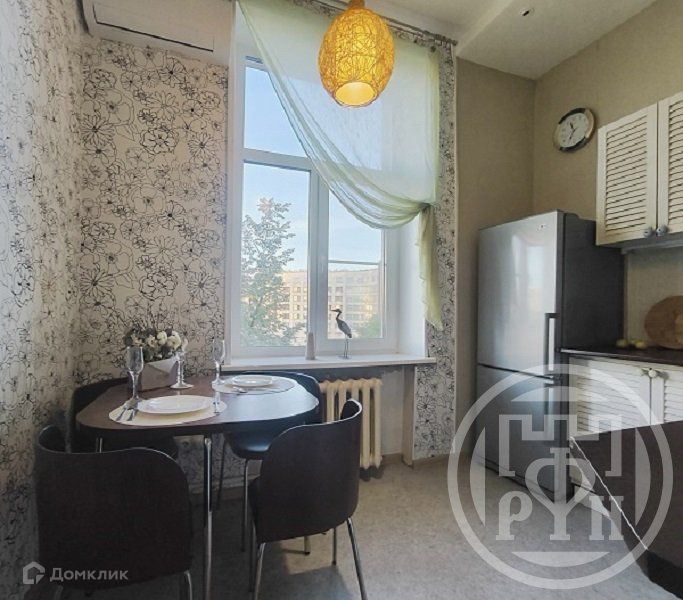 Продаётся 2-комнатная квартира, 52.3 м²