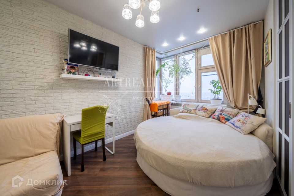 Продаётся 3-комнатная квартира, 70.3 м²