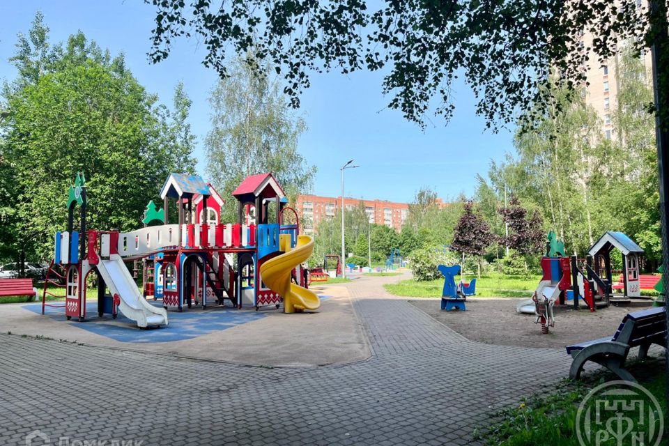 Продаётся 2-комнатная квартира, 49.8 м²
