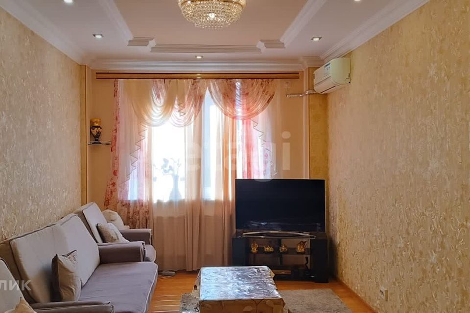 Продаётся 3-комнатная квартира, 72.4 м²