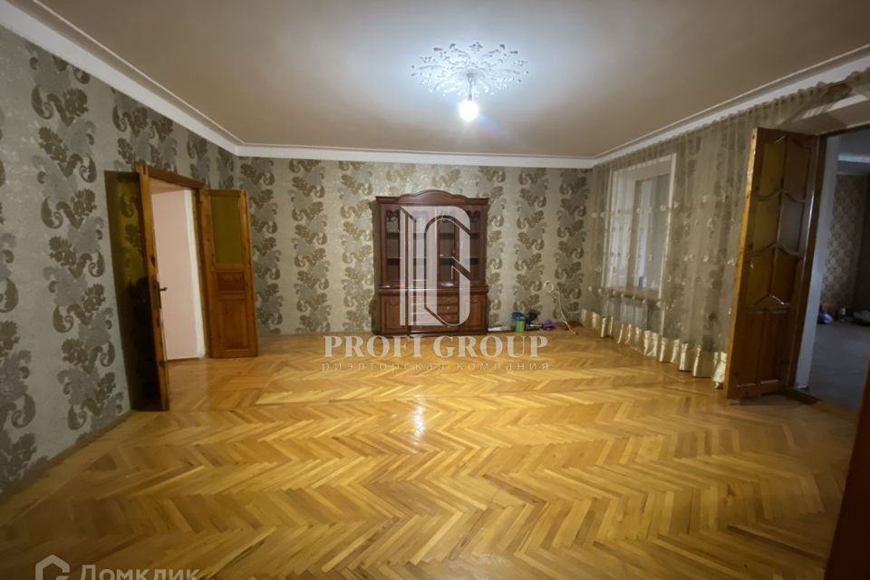 Продаётся 3-комнатная квартира, 117 м²