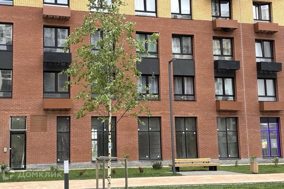 Продаётся 3-комнатная квартира, 51.8 м²