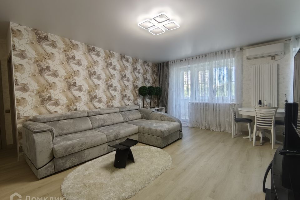 Продаётся 3-комнатная квартира, 57.2 м²