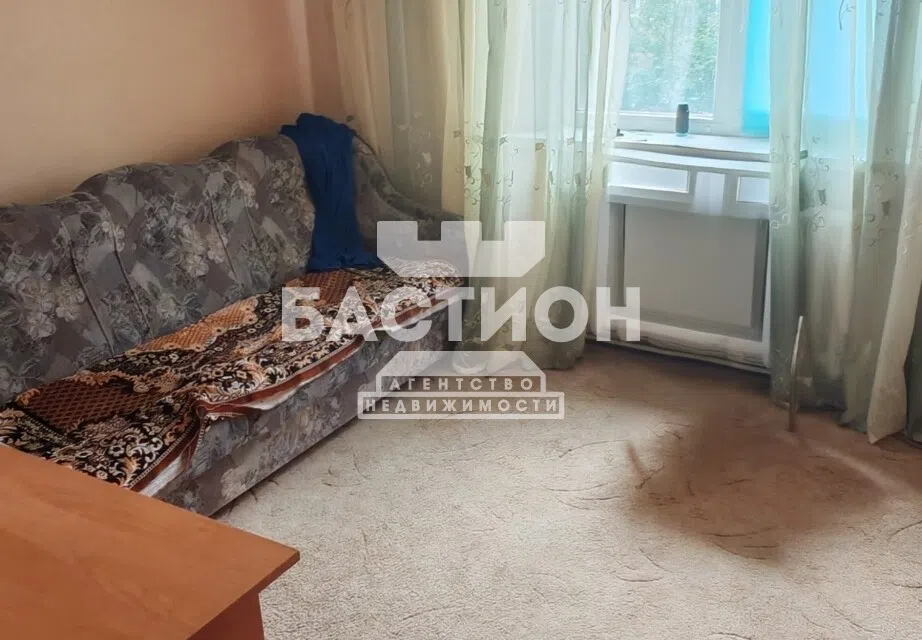 Продаётся 4-комнатная квартира, 82 м²