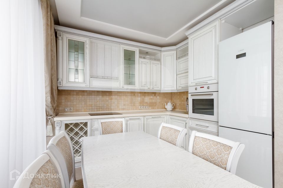 Продаётся 3-комнатная квартира, 76.7 м²