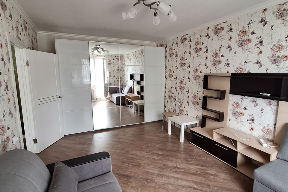 Сдаётся 1-комнатная квартира, 40 м²
