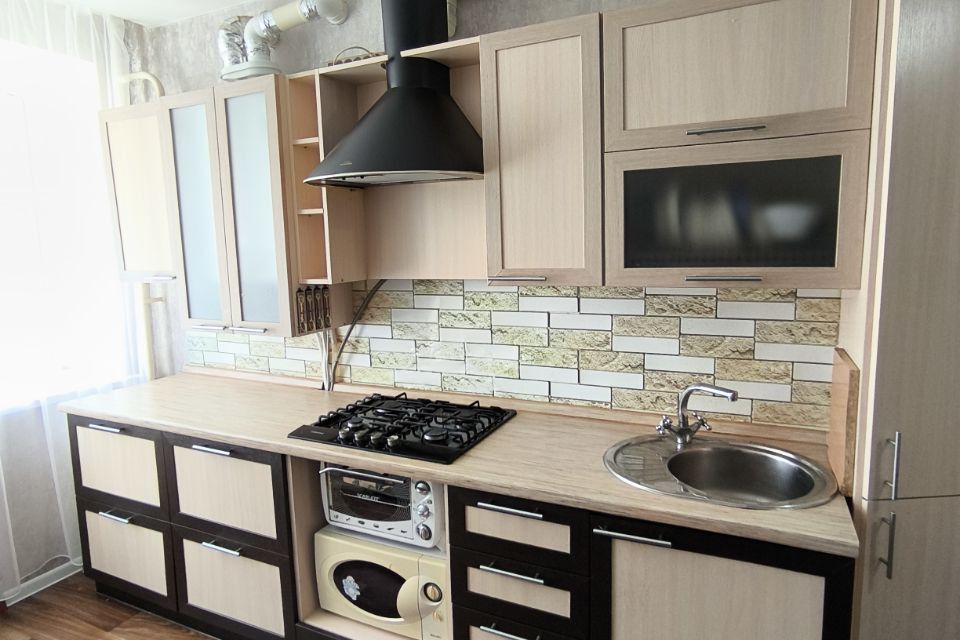 Продаётся 3-комнатная квартира, 52.9 м²