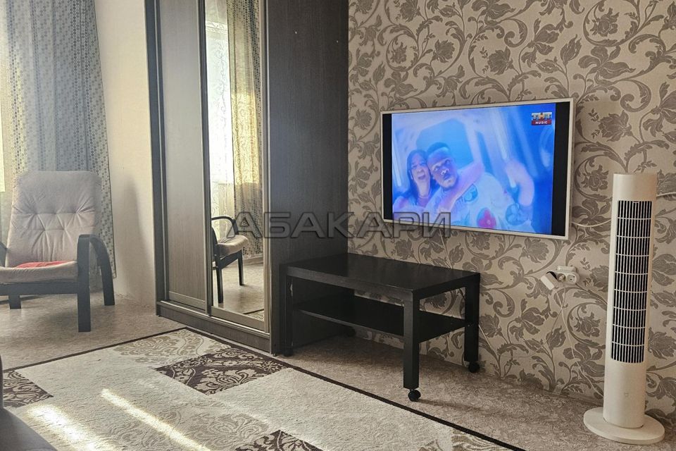 Сдаётся 1-комнатная квартира, 38 м²