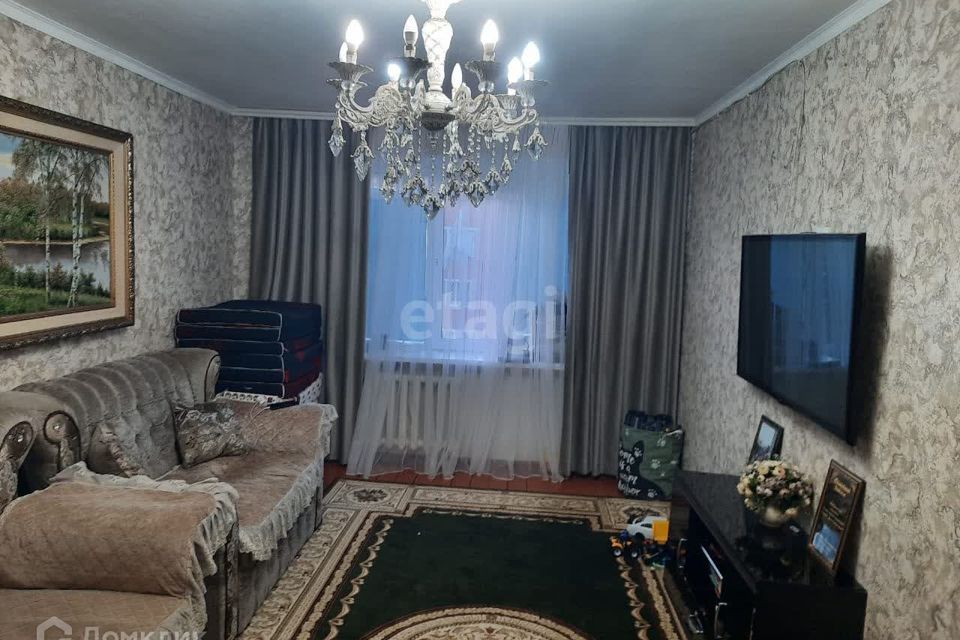 Продаётся 3-комнатная квартира, 63.8 м²