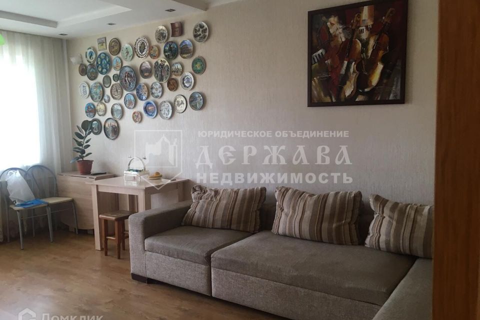 Продаётся 3-комнатная квартира, 61 м²