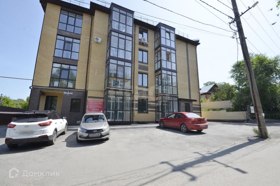 Продаётся 3-комнатная квартира, 115.2 м²