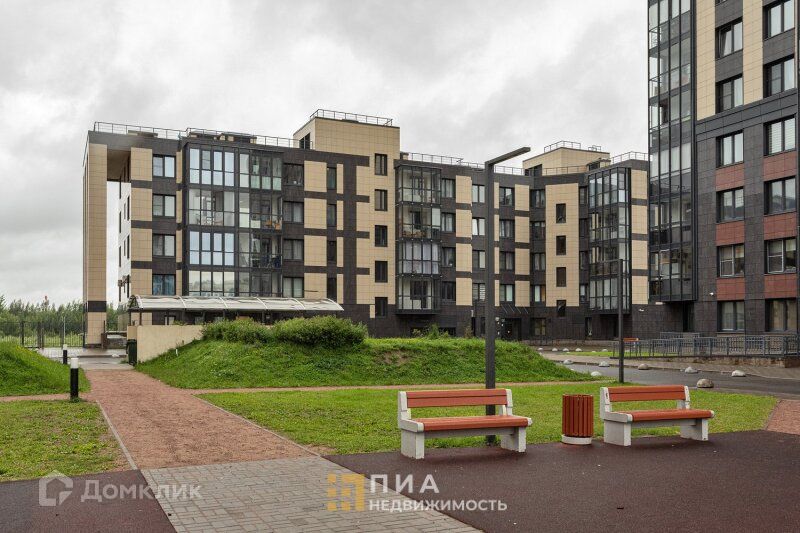 Продаётся 1-комнатная квартира, 42.3 м²