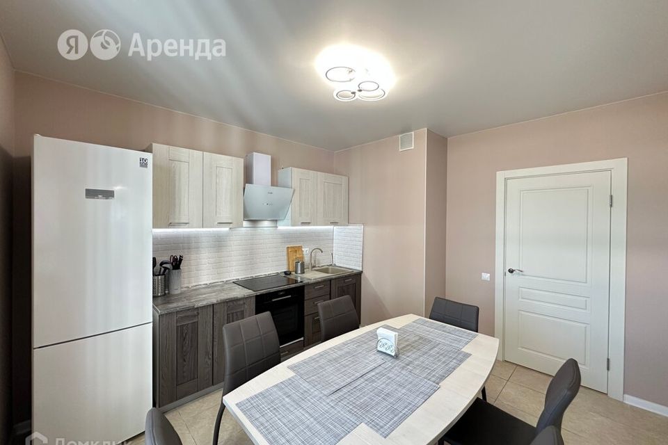 Сдаётся 2-комнатная квартира, 70 м²