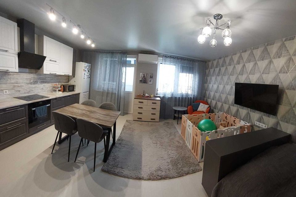 Продаётся 1-комнатная квартира, 42 м²