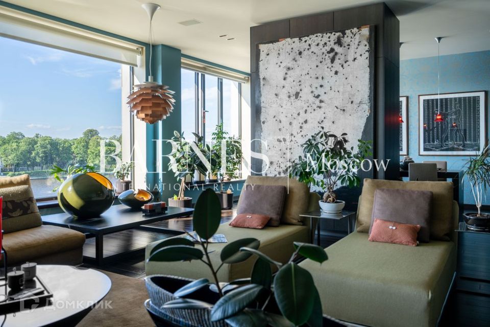 Продаётся 2-комнатная квартира, 133.5 м²