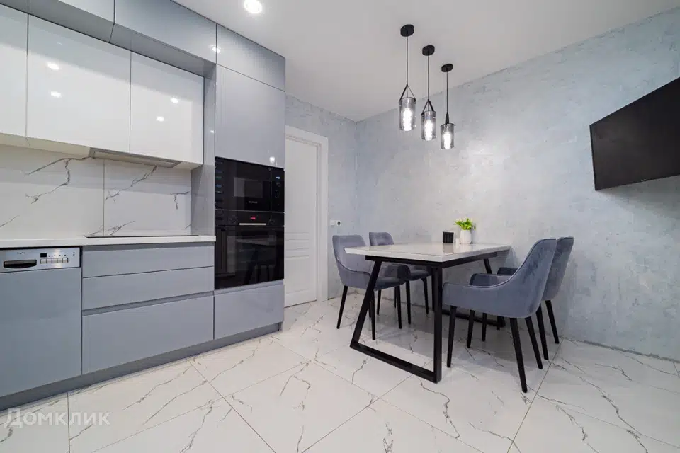 Продаётся 2-комнатная квартира, 72.1 м²