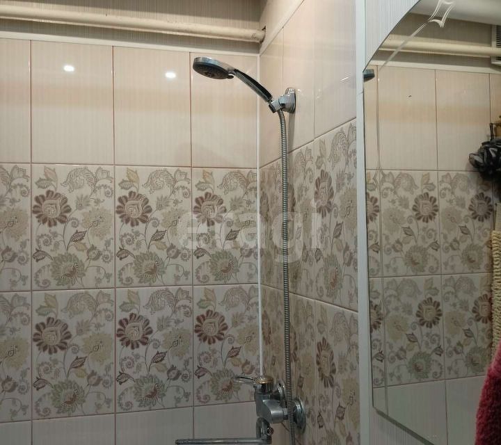 Продаётся 4-комнатная квартира, 60.3 м²