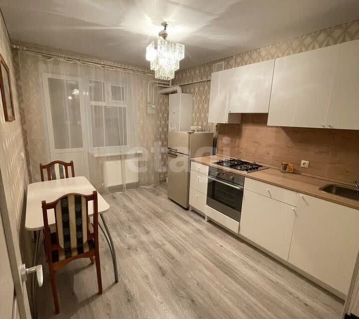 Продаётся 1-комнатная квартира, 37.9 м²