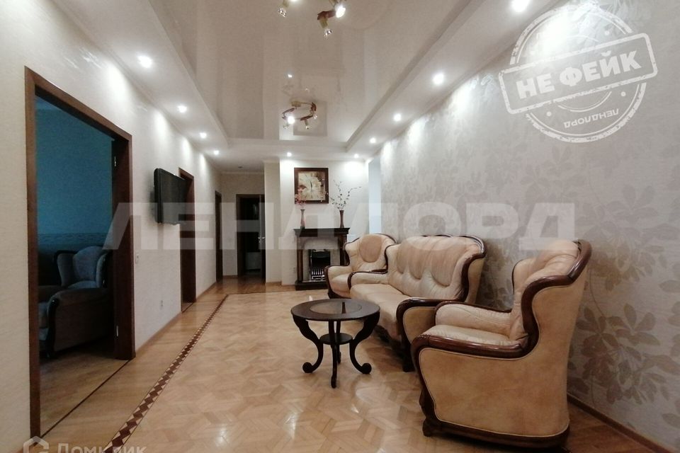 Сдаётся 3-комнатная квартира, 136 м²