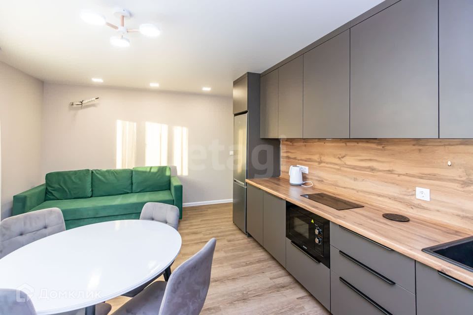 Продаётся 1-комнатная квартира, 46.4 м²