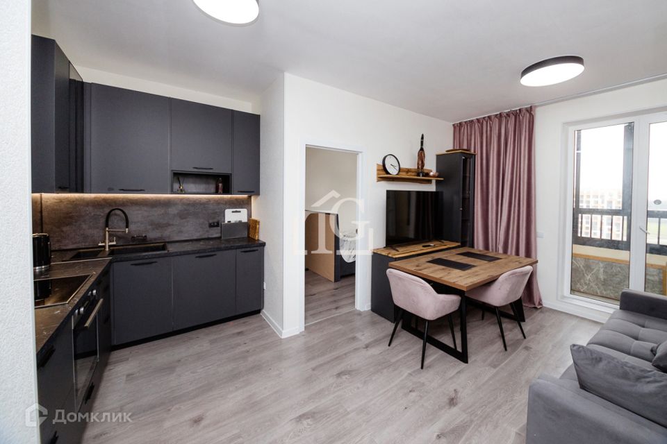 Продаётся 2-комнатная квартира, 65.3 м²