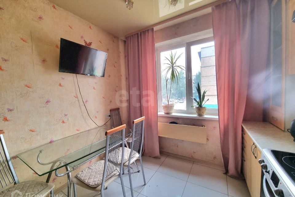Продаётся 3-комнатная квартира, 77.6 м²