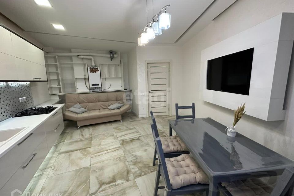 Продаётся 2-комнатная квартира, 61.2 м²