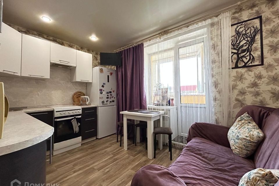 Продаётся 1-комнатная квартира, 38 м²