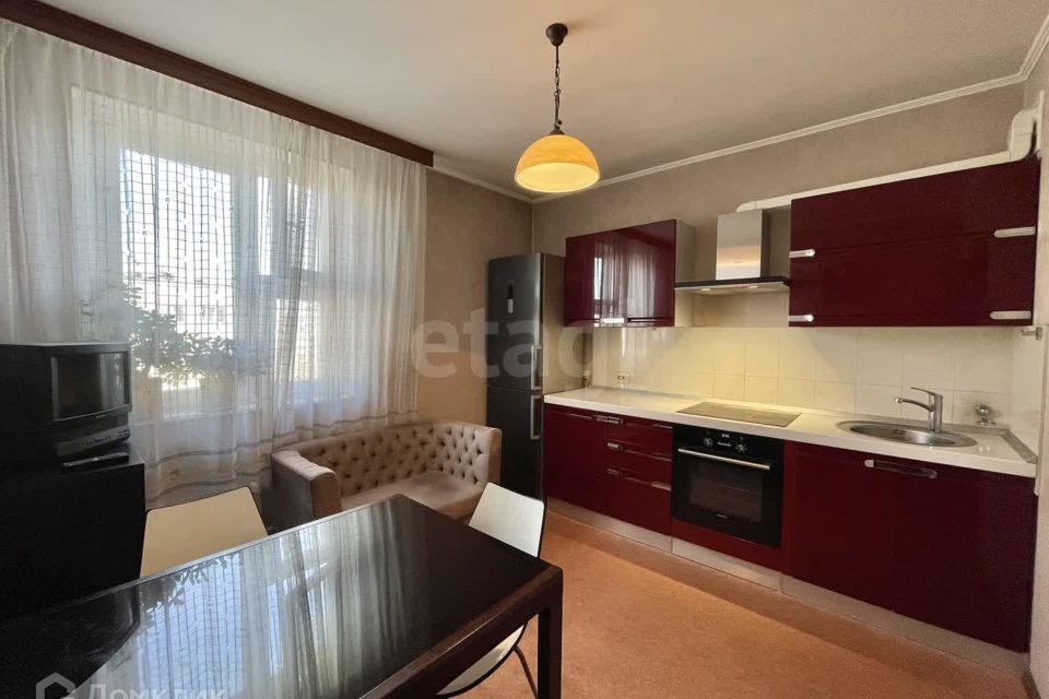 Продаётся 3-комнатная квартира, 77.9 м²