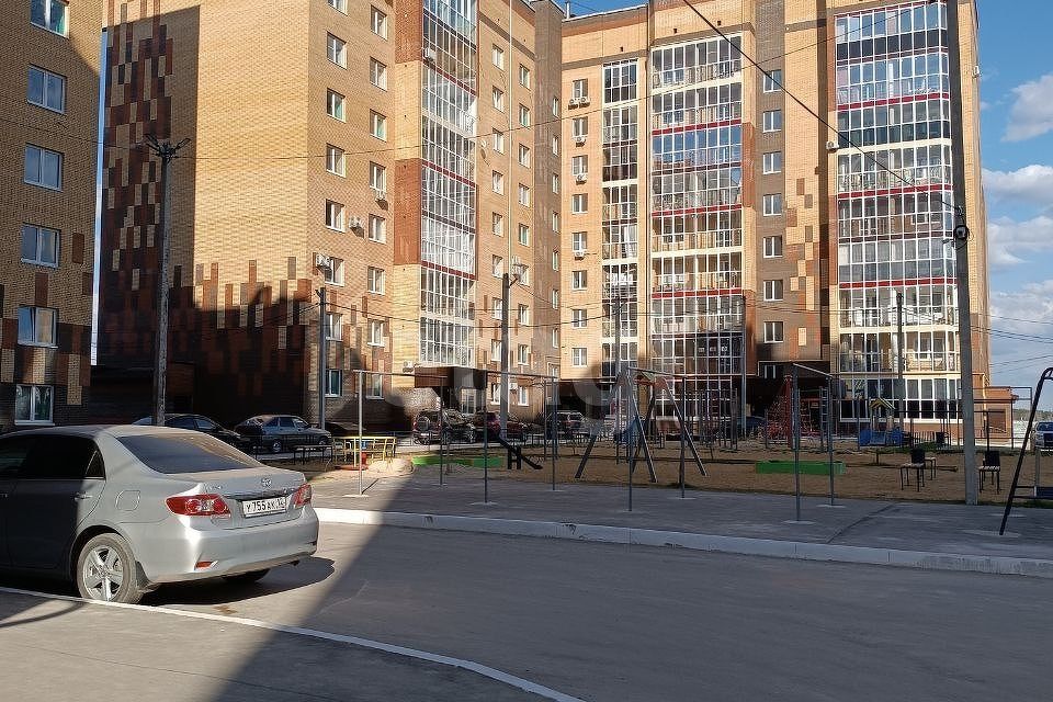 Продаётся 2-комнатная квартира, 76.61 м²