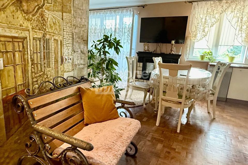 Продаётся 3-комнатная квартира, 64.5 м²