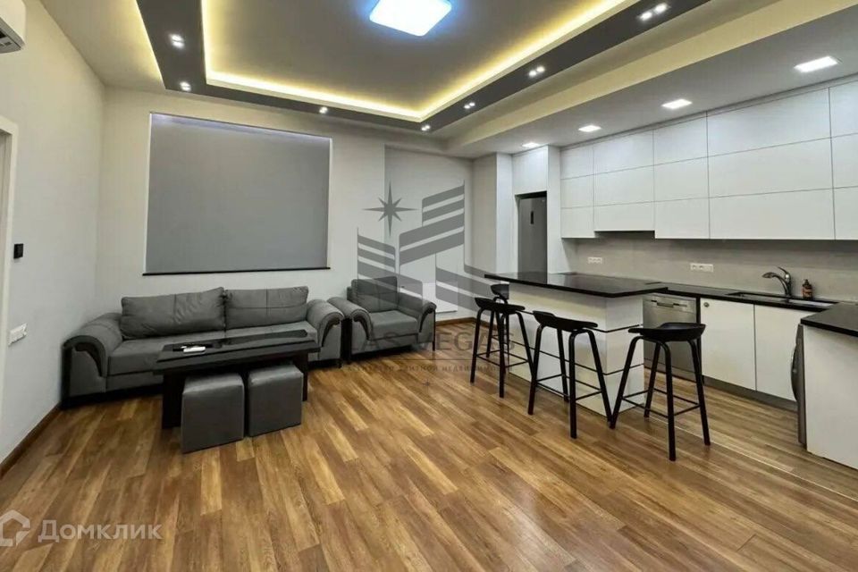 Сдаётся 3-комнатная квартира, 97 м²