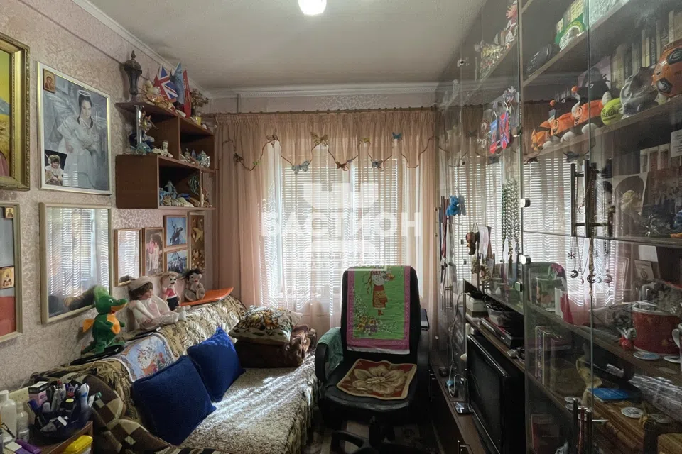 Продаётся 3-комнатная квартира, 50 м²