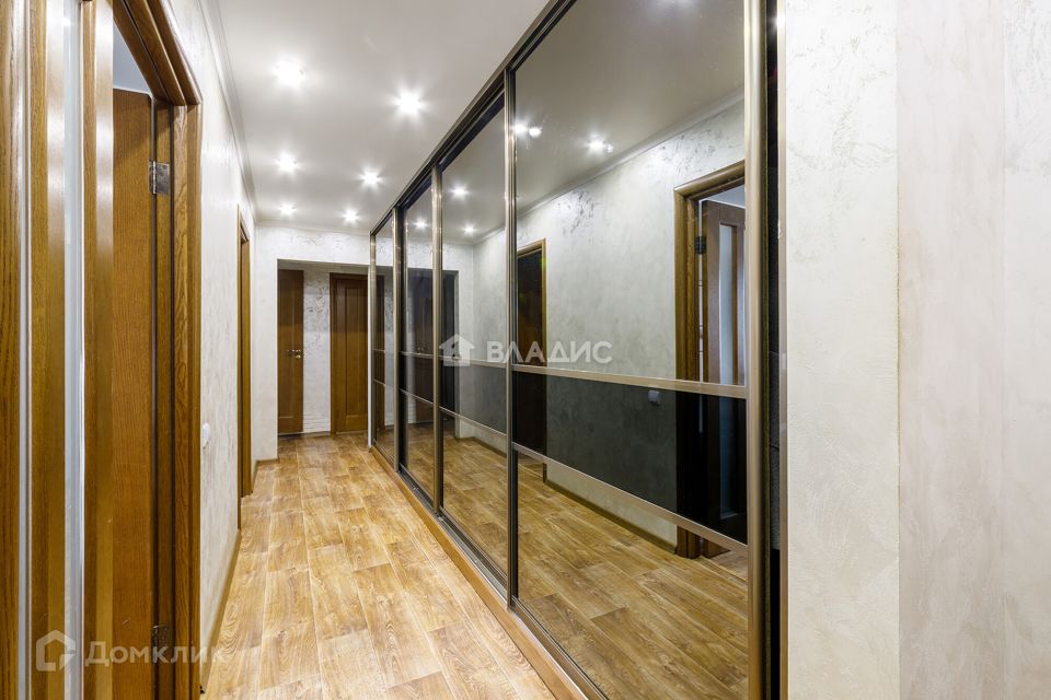 Продаётся 3-комнатная квартира, 70.8 м²