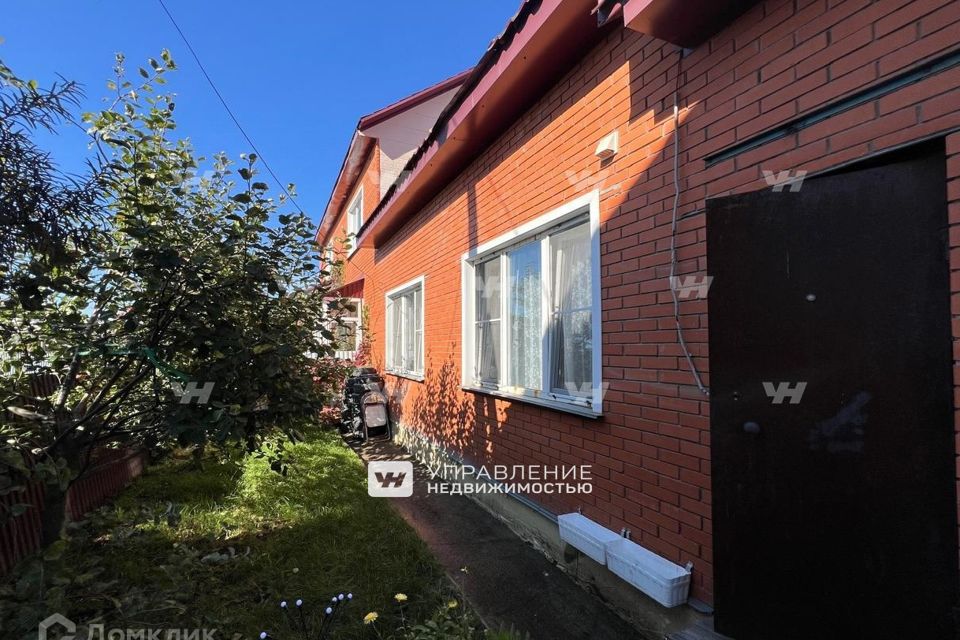 Продаётся 2-комнатная квартира, 111 м²