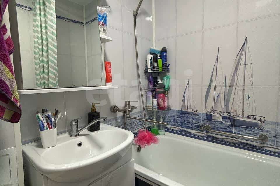Продаётся 3-комнатная квартира, 77.3 м²