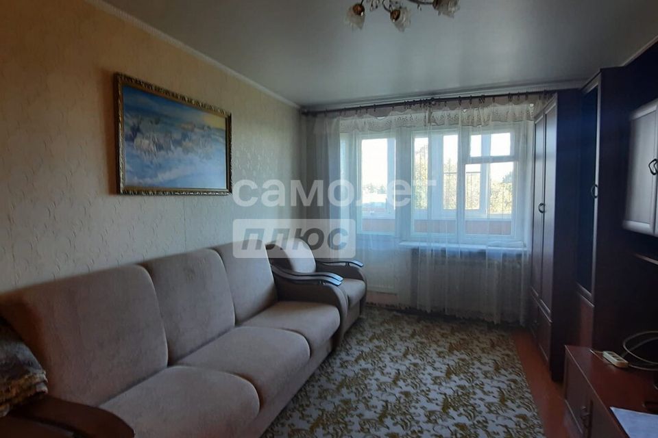 Продаётся 3-комнатная квартира, 50.4 м²