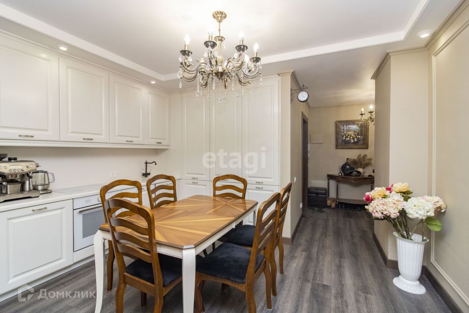 Продаётся 3-комнатная квартира, 84 м²